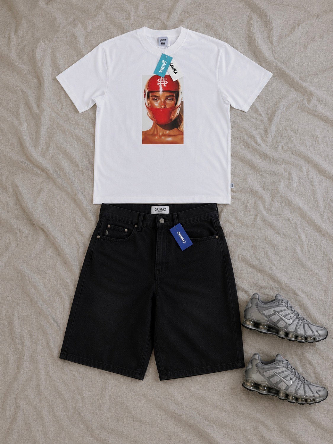 Arte Floral Tee Outfit